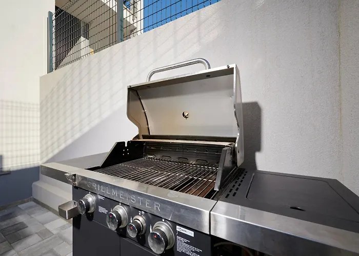 Апартаменти Luxury Giovanni With Pool *