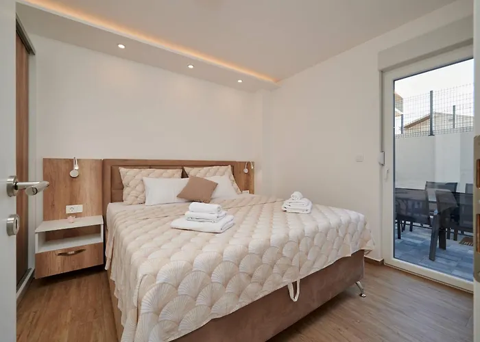 Luxury Giovanni With Pool Appartement Trogir